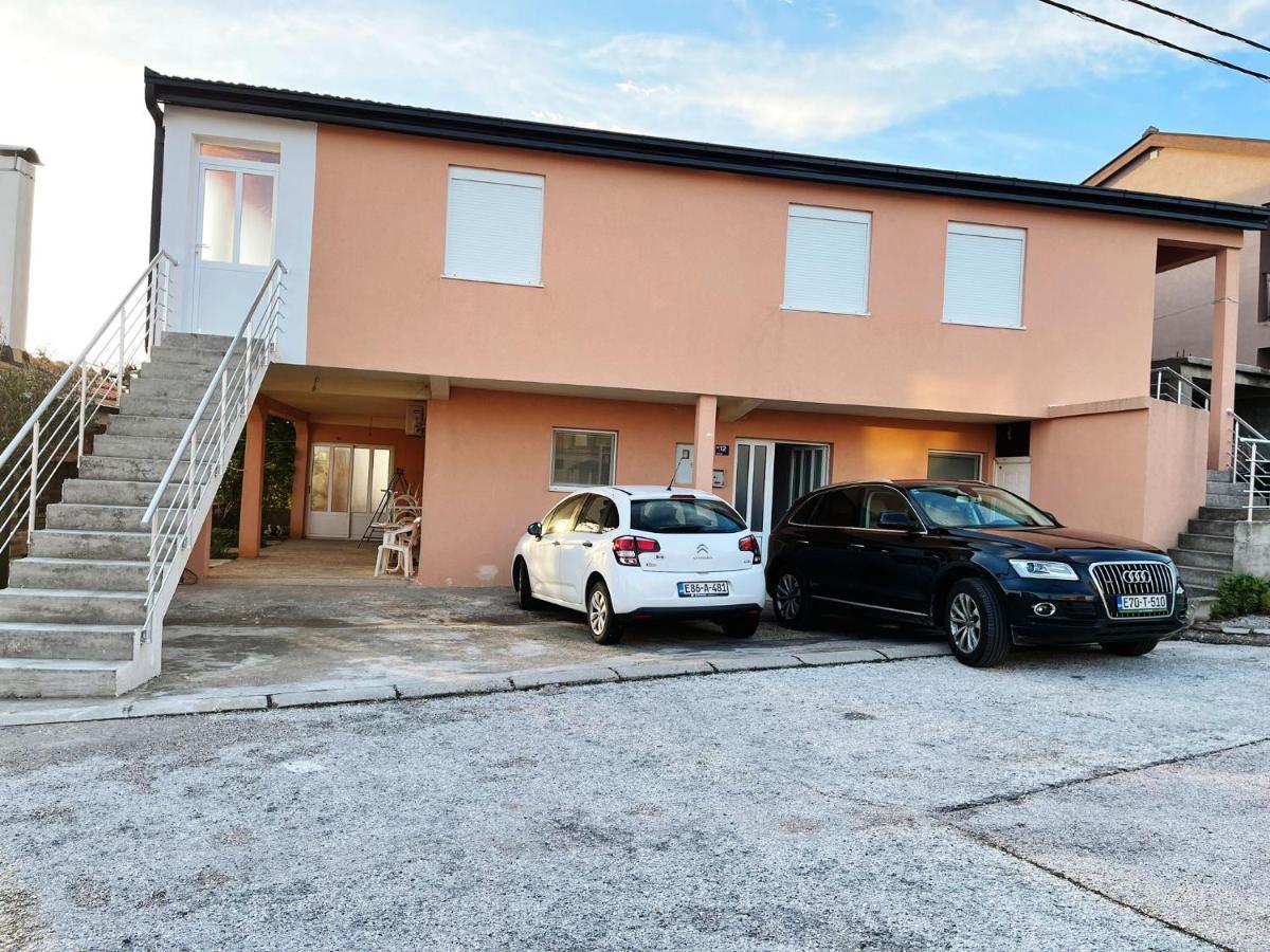 Zuti Appartement *